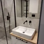 Z Duzym Tarasem W Super Lokalizacji W Lodzi W Poblizu Dworca Kolejowego Lodz
