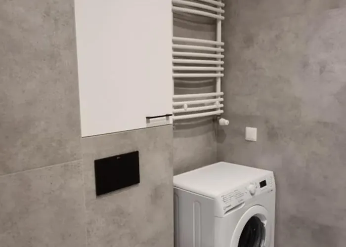 Z Duzym Tarasem W Super Lokalizacji W Lodzi W Poblizu Dworca Kolejowego * Łódź